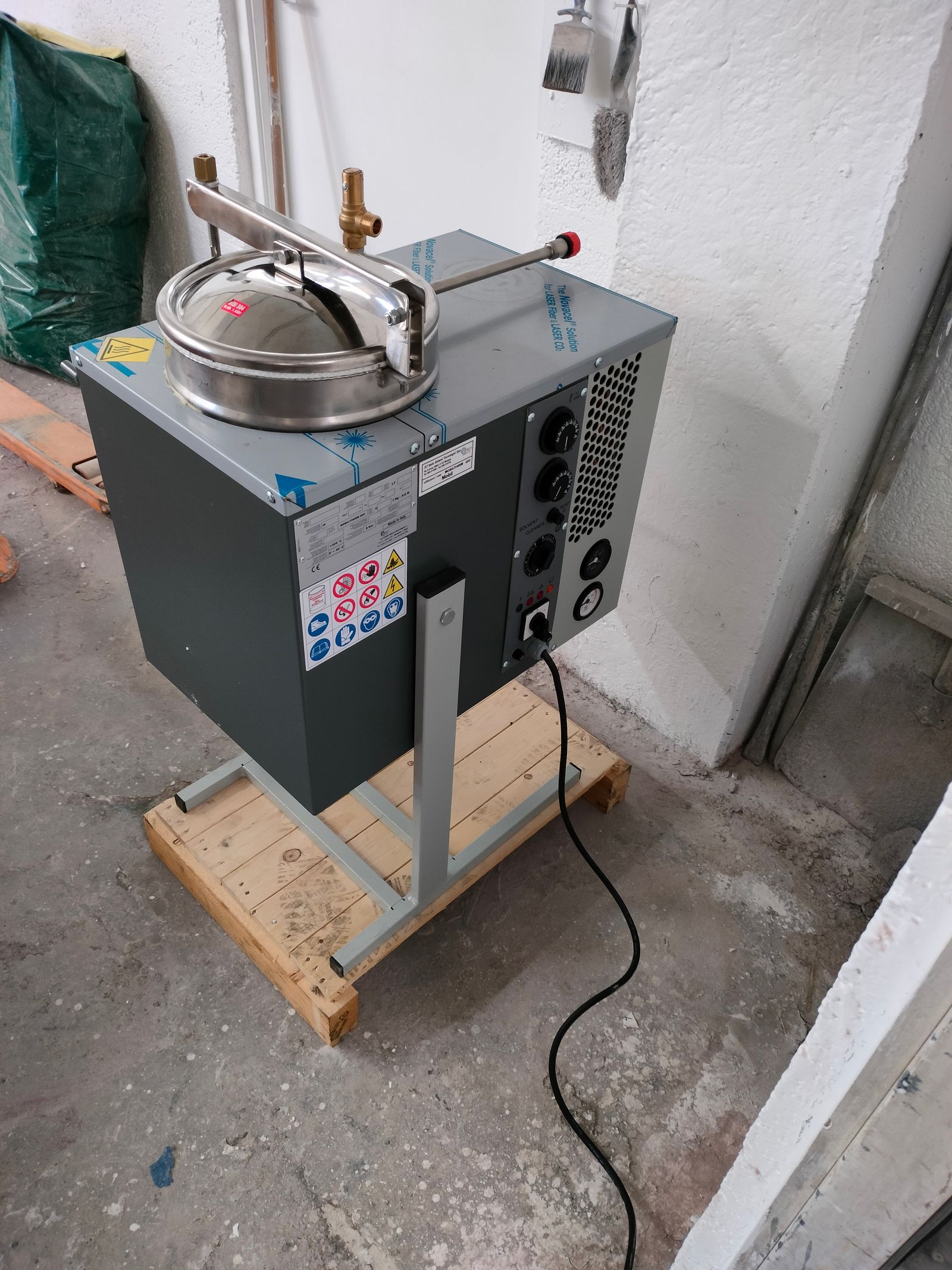 solvent distiller 15L IST